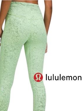 🍋 NWT Lululemon Base Pace High-Rise Running Tight 25 City Grit Green leggings